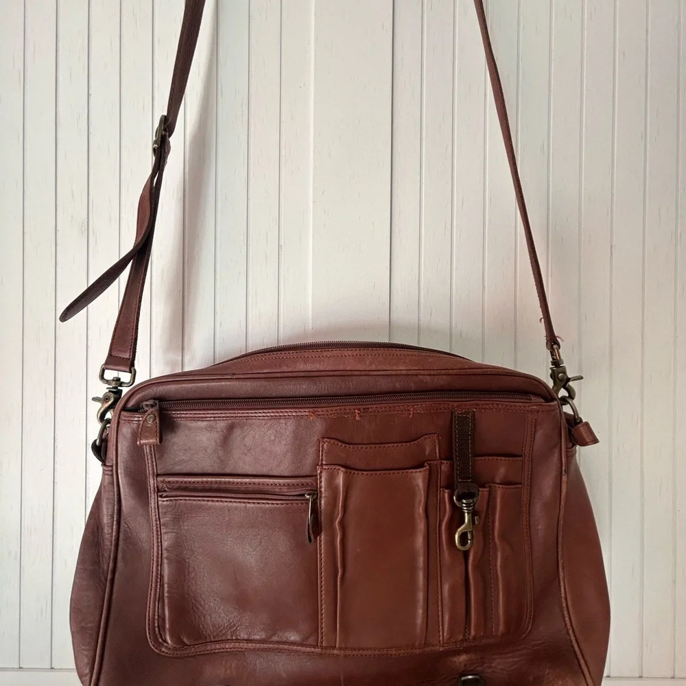 Classic Brown Leather Messenger Bag